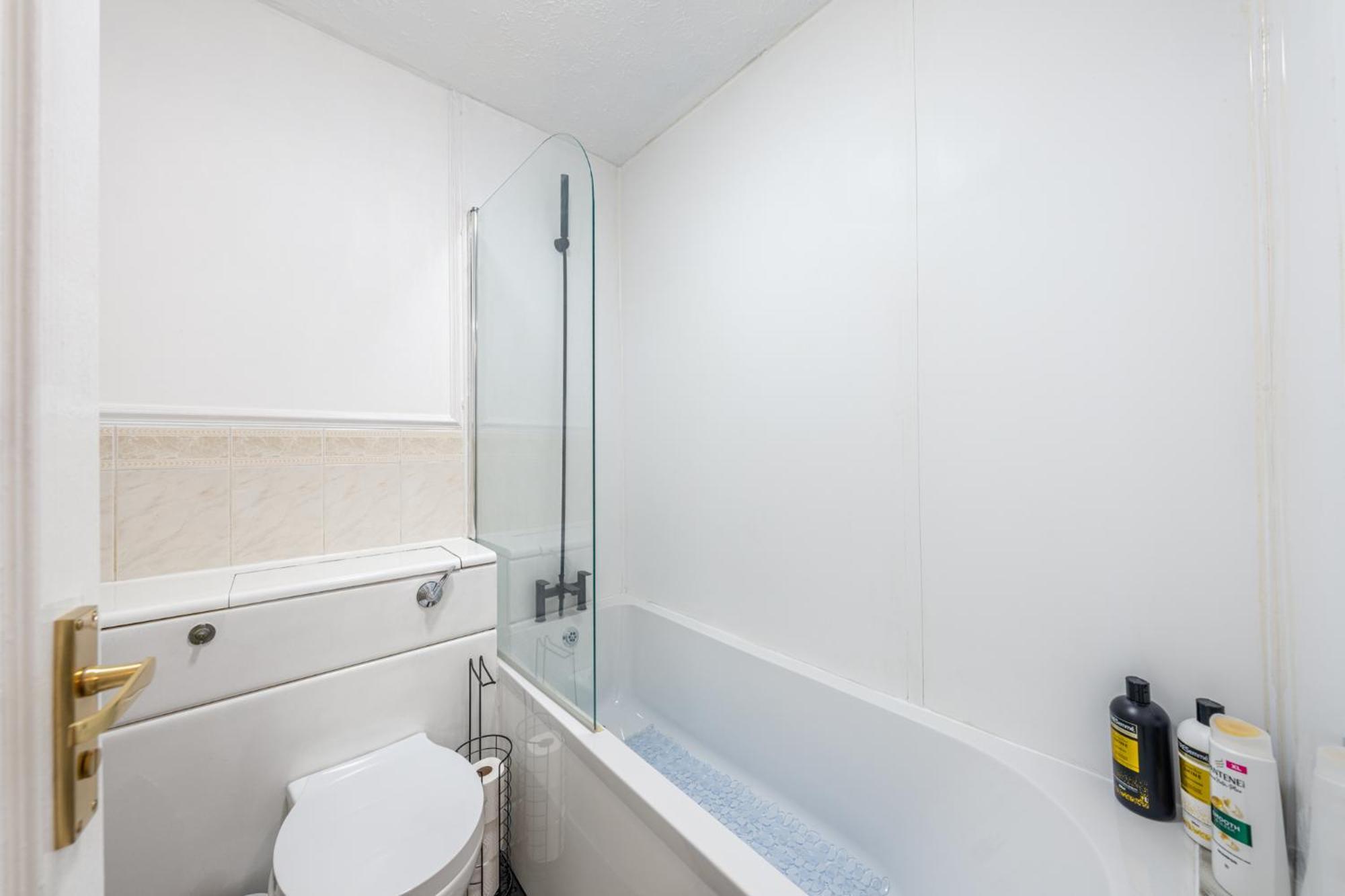Dockside - 5 Comfy Beds-perfect For Contractors And Families- Free Parking *